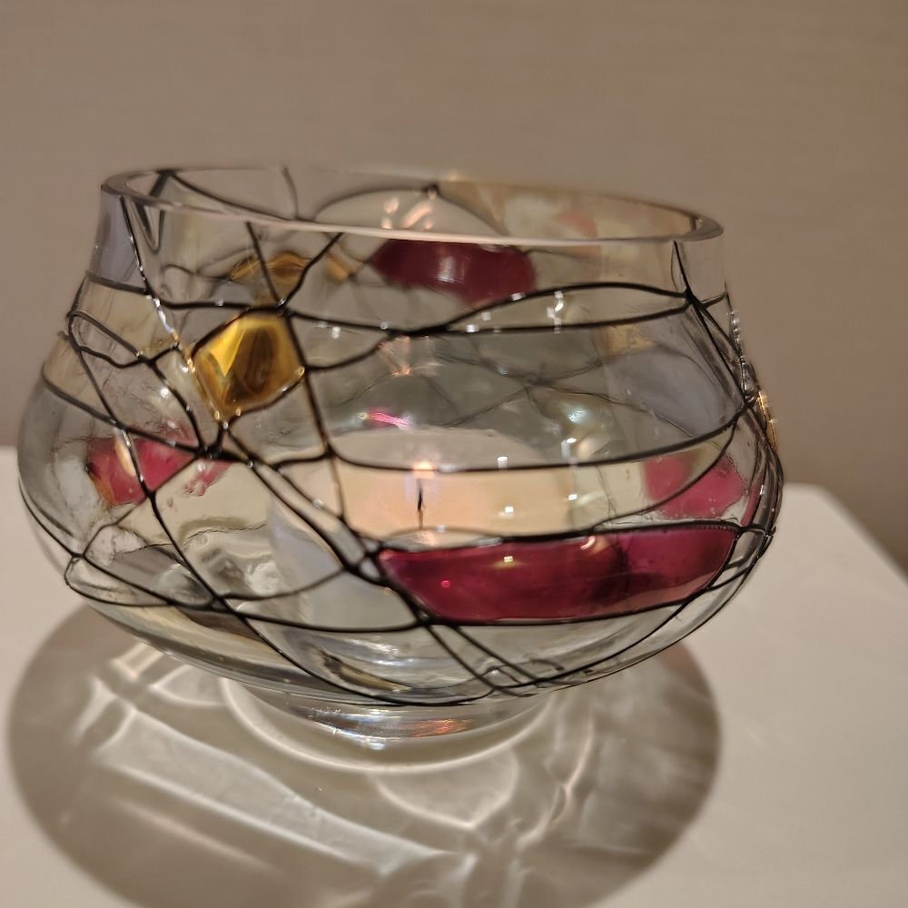 Elegant Glass Art Tealight Holder with Gold and Pink Accents. Y1